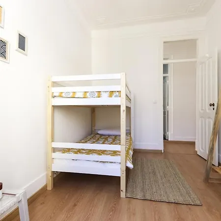 Charming Avenida By Homing Apartment