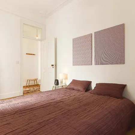 Charming Avenida By Homing * Lisbon