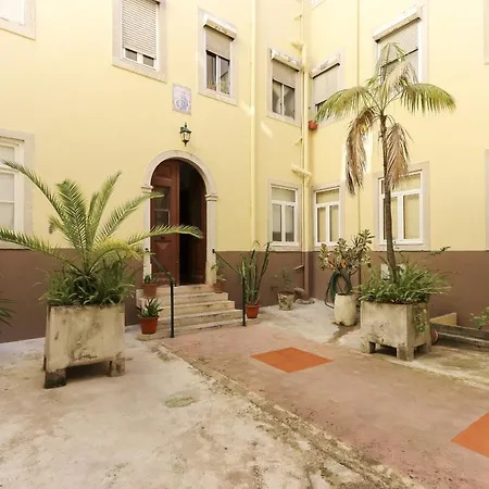 Charming Avenida By Homing Apartment Lisbon