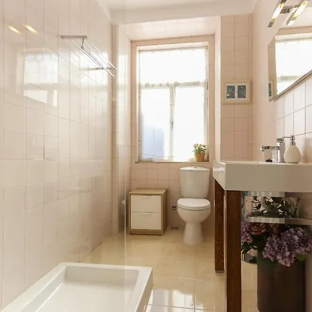 Charming Avenida By Homing Lisbon